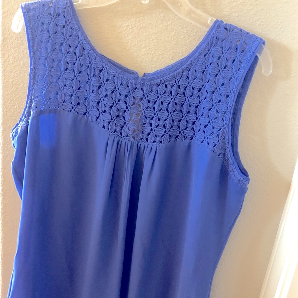 Beautiful purple white house black market top